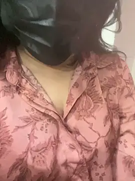 Snapshot of flywithkavish chatting on March 26, 1:38 pm flywithkavish online show from March 26, 1:38 pm