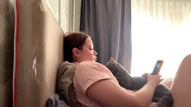 Emely Cute online show from March 25, 9:04 am