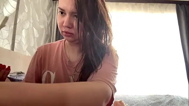 Emely Cute online show from March 31, 10:15 am