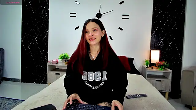 aurora petitee online show from March 26, 12:22 pm