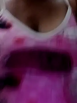 sexymomsn online show from March 27, 5:24 am