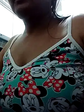 sexymomsn online show from March 31, 1:00 pm