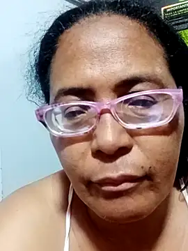 sexymomsn online show from May 17, 12:01 pm