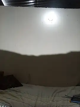 Snapshot of Abel-09x chatting on March 30, 9:27 pm Abel-09x online show from March 30, 9:27 pm