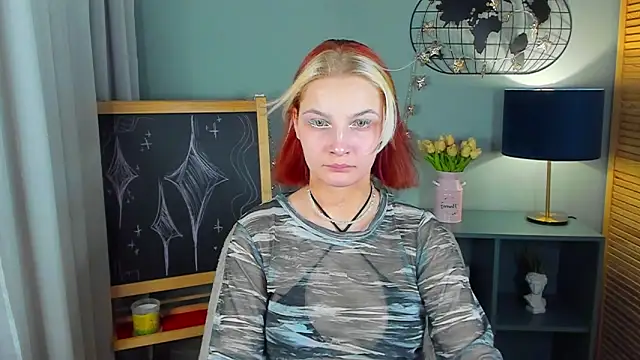 Snapshot of nortellii chatting on April 1, 8:37 am nortellii online show from April 1, 8:37 am