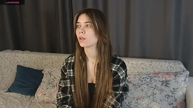 Snapshot of LynnWalker chatting on March 28, 7:30 am LynnWalker online show from March 28, 7:30 am