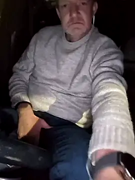 Notiesfuk online show from April 9, 9:31 pm