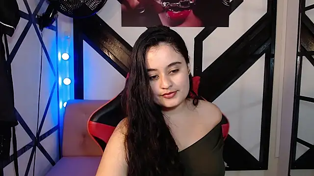 Snapshot of gabriela_tm1 chatting on April 1, 1:41 pm gabriela tm1 online show from April 1, 1:41 pm