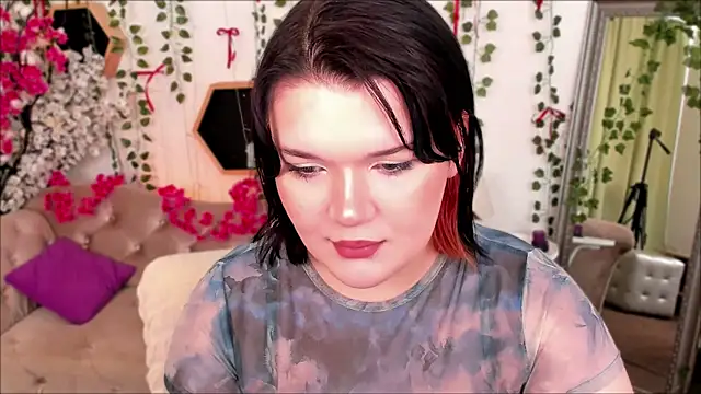 Snapshot of Sara_Mour chatting on March 28, 5:40 am Sara Mour online show from March 28, 5:40 am