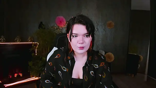 Snapshot of Sara_Mour chatting on April 2, 6:00 am Sara Mour online show from April 2, 6:00 am