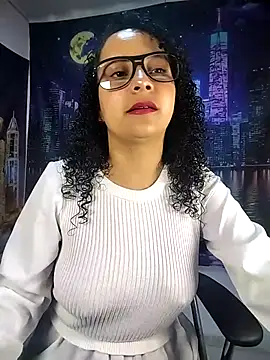 Snapshot of Sofia_Alane chatting on April 4, 9:18 am Sofia Alane online show from April 4, 9:18 am