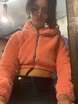 Snapshot of samantha_dulce chatting on April 5, 9:45 pm samantha dulce online show from April 5, 9:45 pm