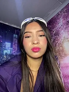 Snapshot of Itze_Mua chatting on March 29, 4:01 am Itze Mua online show from March 29, 4:01 am