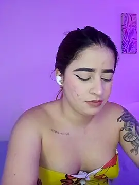 Snapshot of martina_connor1 chatting on July 4, 4:02 pm martina connor1 online show from July 4, 4:02 pm