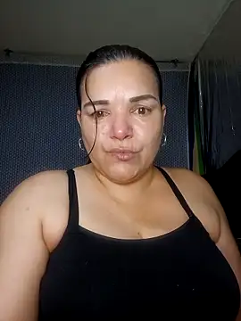 Snapshot of Zuleyka_69 chatting on April 9, 10:09 am Zuleyka 69 online show from April 9, 10:09 am