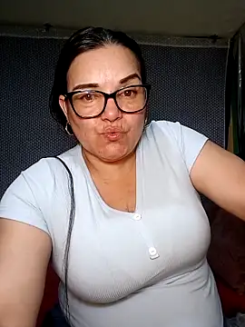 Snapshot of Zuleyka_69 chatting on April 10, 2:28 am Zuleyka 69 online show from April 10, 2:28 am