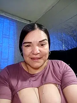 Snapshot of Zuleyka_69 chatting on April 19, 9:17 pm Zuleyka 69 online show from April 19, 9:17 pm