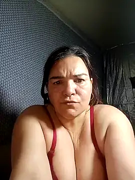 Snapshot of Zuleyka_69 chatting on April 27, 9:18 am Zuleyka 69 online show from April 27, 9:18 am