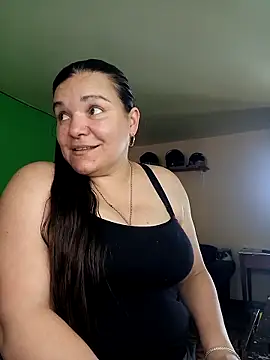 Snapshot of Zuleyka_69 chatting on May 4, 9:44 pm Zuleyka 69 online show from May 4, 9:44 pm