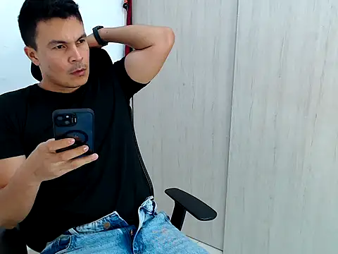 Galindo 33 online show from April 2, 3:37 am