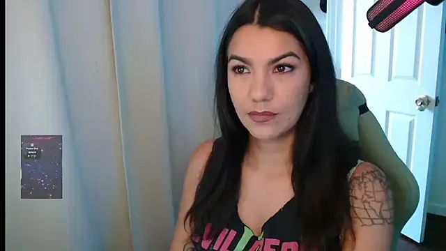 sweetRoxie online show from May 15, 1:01 am
