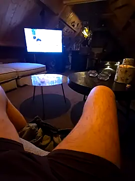 Snapshot of DunWizzard chatting on March 22, 10:35 pm DunWizzard online show from March 22, 10:35 pm