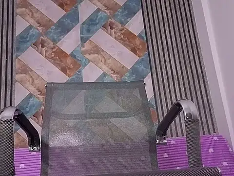 Linda londres online show from April 2, 3:04 am