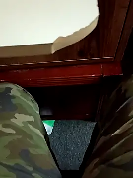 oneeyedwonder96 online show from March 28, 6:13 am