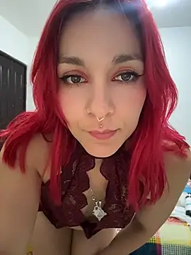 Amelie-RedHoney online show from May 16, 4:20 am