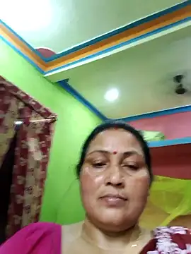 Snapshot of Doll7755 chatting on April 2, 10:35 am Doll7755 online show from April 2, 10:35 am