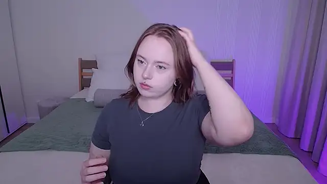 Snapshot of SelenaLily chatting on March 24, 3:39 pm SelenaLily online show from March 24, 3:39 pm