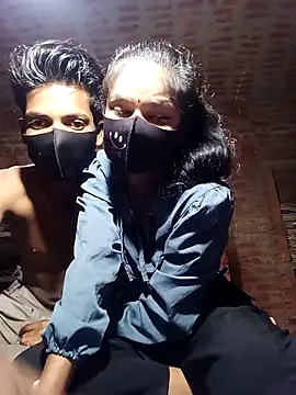 COUPLE-HOTS online show from March 29, 6:46 am