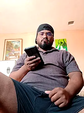 Snapshot of Ejbg1999 chatting on March 22, 3:26 pm Ejbg1999 online show from March 22, 3:26 pm