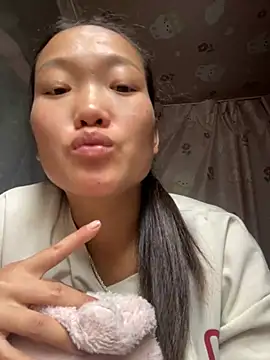 Jolinie online show from May 4, 5:47 am