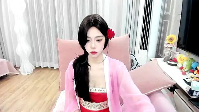 jolie 33 online show from March 26, 12:33 pm