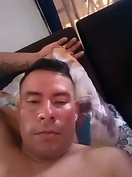 Snapshot of Meliods chatting on April 1, 7:11 pm Meliods online show from April 1, 7:11 pm