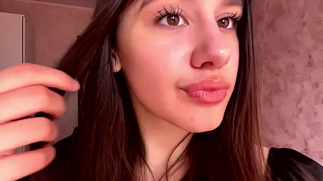 Snapshot of SO_Sofi chatting on March 23, 6:39 am SO Sofi online show from March 23, 6:39 am