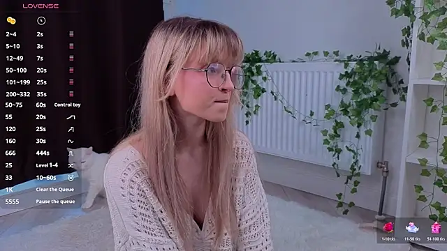 Snapshot of aviaveavii chatting on March 26, 2:00 pm aviaveavii online show from March 26, 2:00 pm