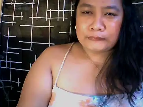 Snapshot of wild_Joan chatting on June 16, 5:32 am wild Joan online show from June 16, 5:32 am