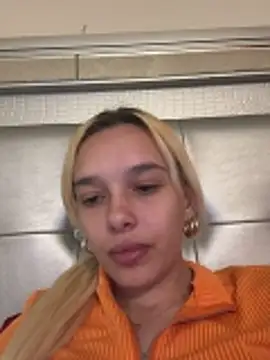 kimberlyReyes  online show from March 30, 9:49 pm