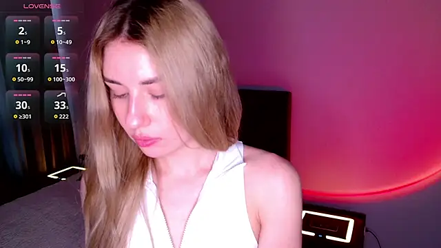 LulyDOLL online show from April 19, 6:02 am