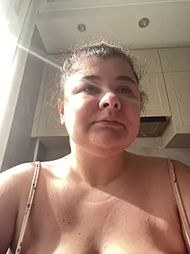 curly elise online show from March 26, 11:38 am