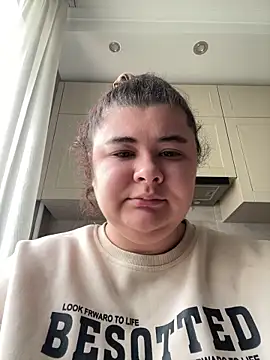 curly elise online show from March 28, 9:09 am