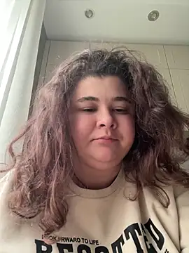 curly elise online show from April 3, 1:31 pm