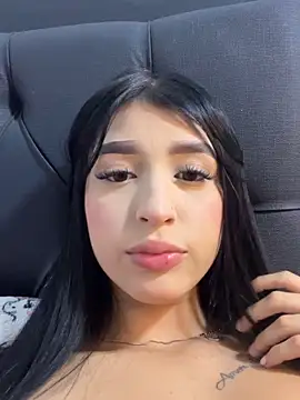 Snapshot of Hannaa_blondee chatting on March 25, 12:38 am Hannaa blondee online show from March 25, 12:38 am