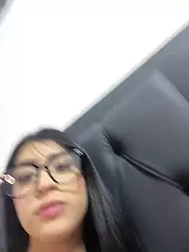 Snapshot of Hannaa_blondee chatting on March 26, 12:06 am Hannaa blondee online show from March 26, 12:06 am