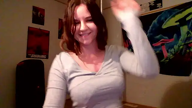 Snapshot of PennyWiseD chatting on May 9, 6:51 am PennyWiseD online show from May 9, 6:51 am