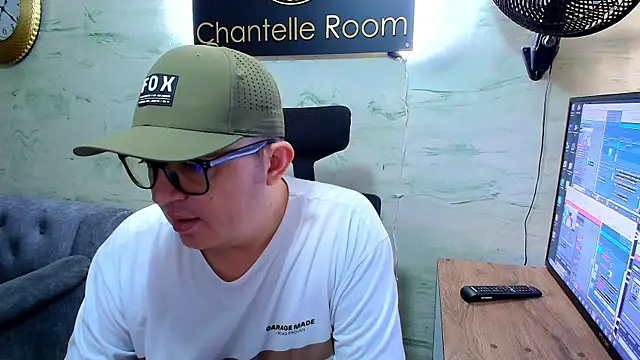 maximo daddy online show from April 25, 12:19 pm