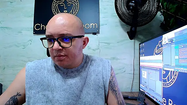 maximo daddy online show from May 10, 1:44 am