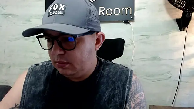 maximo daddy online show from May 22, 12:11 pm